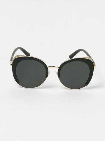 The Gleaming Oversized Sunglasses