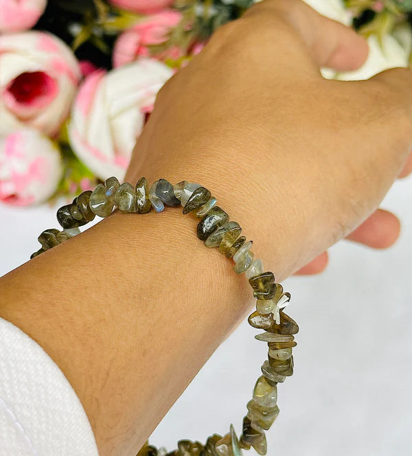 Awaken your inner Power & open you Third Eye Chakra Labradorite Uncut Crystal Bracelet - Abhimantrit & Certified